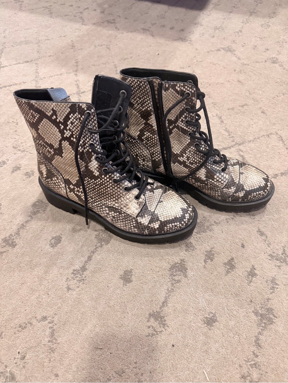 Chelsea & Violet Snake-Print Lace-Up Combat Boots - Black & Cream